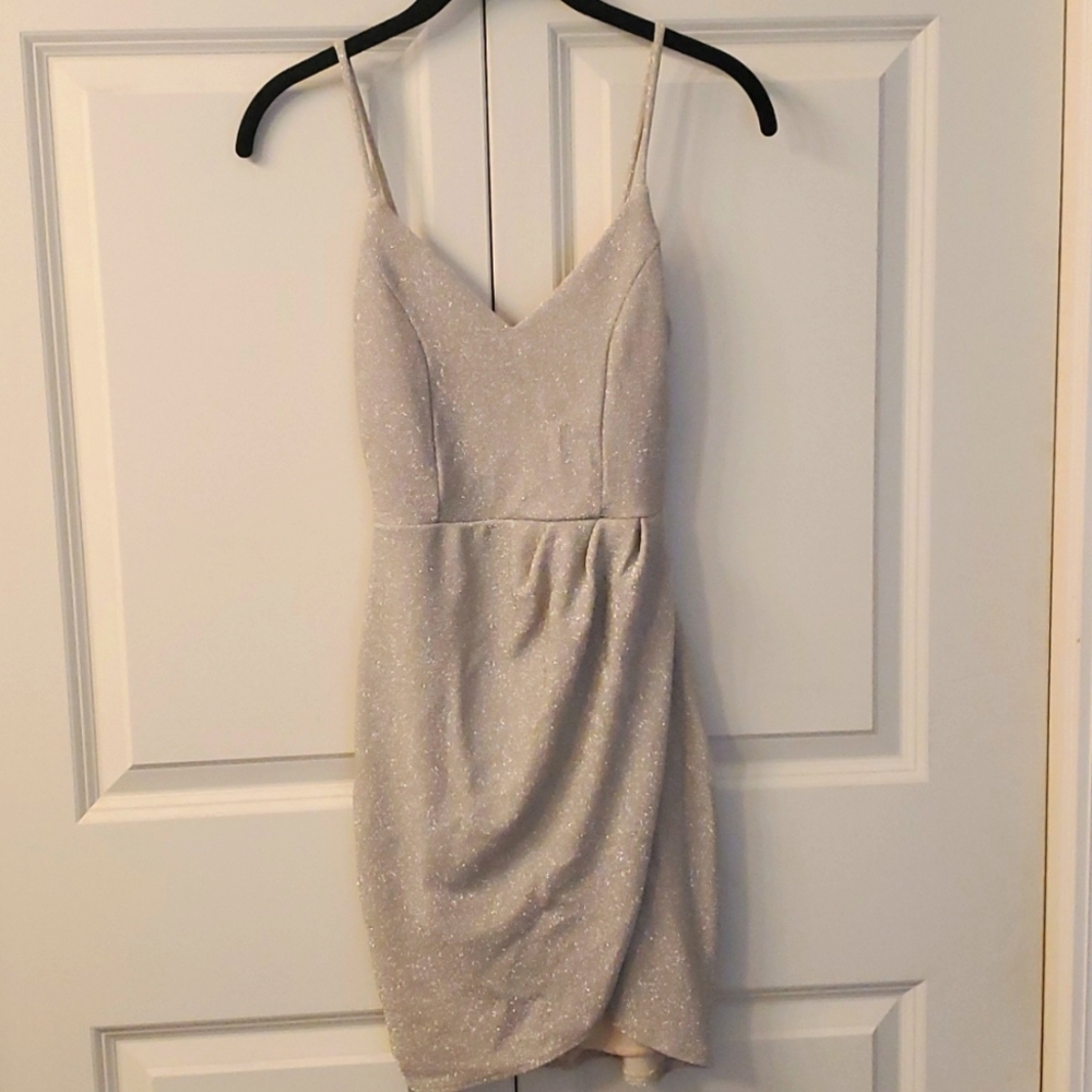 Junior's semi-formal mini dress